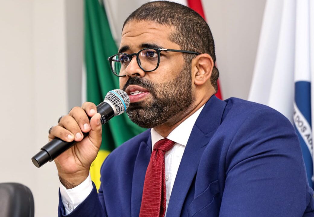 Secretário de Justiça da Bahia avalia votação da PEC da Segurança Pública: ‘o Presidente Lula está decidido enfrentar com firmeza os poderosos do crime organizado’