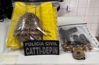 Mala com arma e munições é apreendida em ônibus em Euclides da Cunha