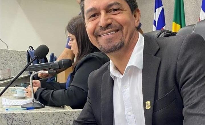 Em reviravolta, oposição derrota prefeito e elege Wilson presidente da Câmara de Paripiranga