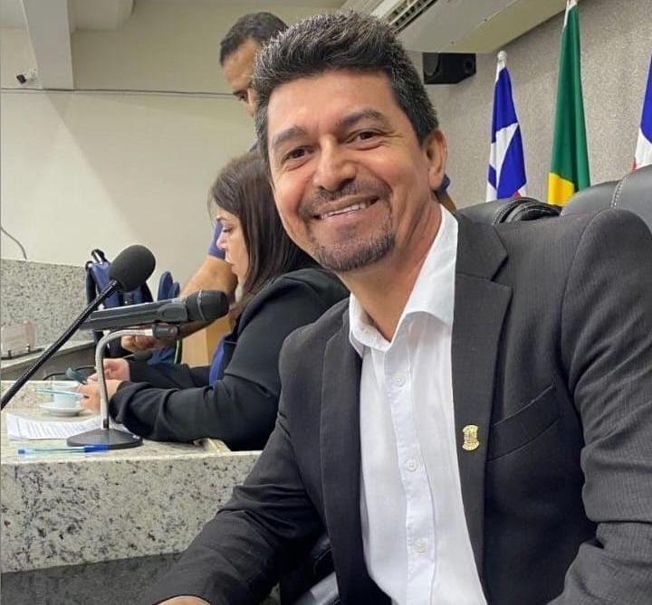 Em reviravolta, oposição derrota prefeito e elege Wilson presidente da Câmara de Paripiranga