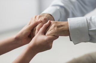 Quedas são uma das principais ameaças à autonomia na terceira idade