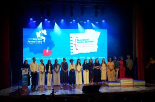Estudante da EJA de Lauro de Freitas conquista  2º lugar no Concurso Jovem Jornalista 2026