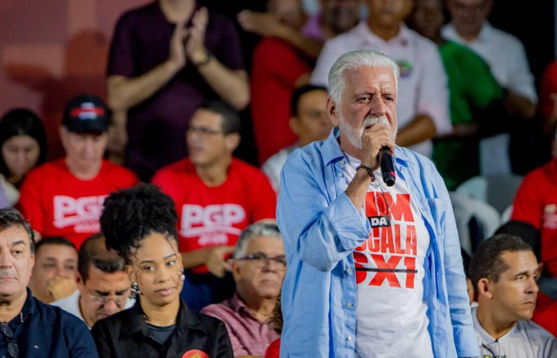 Wagner chama de “piada de mau gosto” alternativa de Flávio Bolsonaro à PEC da escala 6×1