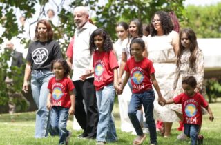 Lula defende respeito às religiões durante celebração de Nossa Senhora Aparecida